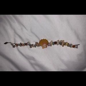 BNWOT sunrise shell bracelet